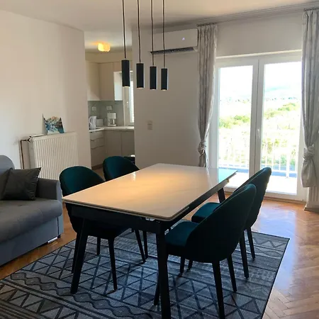 Iva Apartment